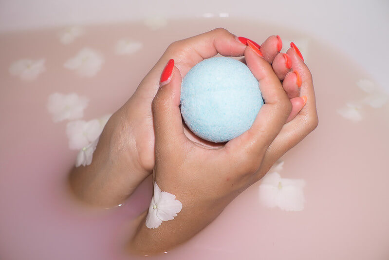 What's Inside A Bath Bomb?