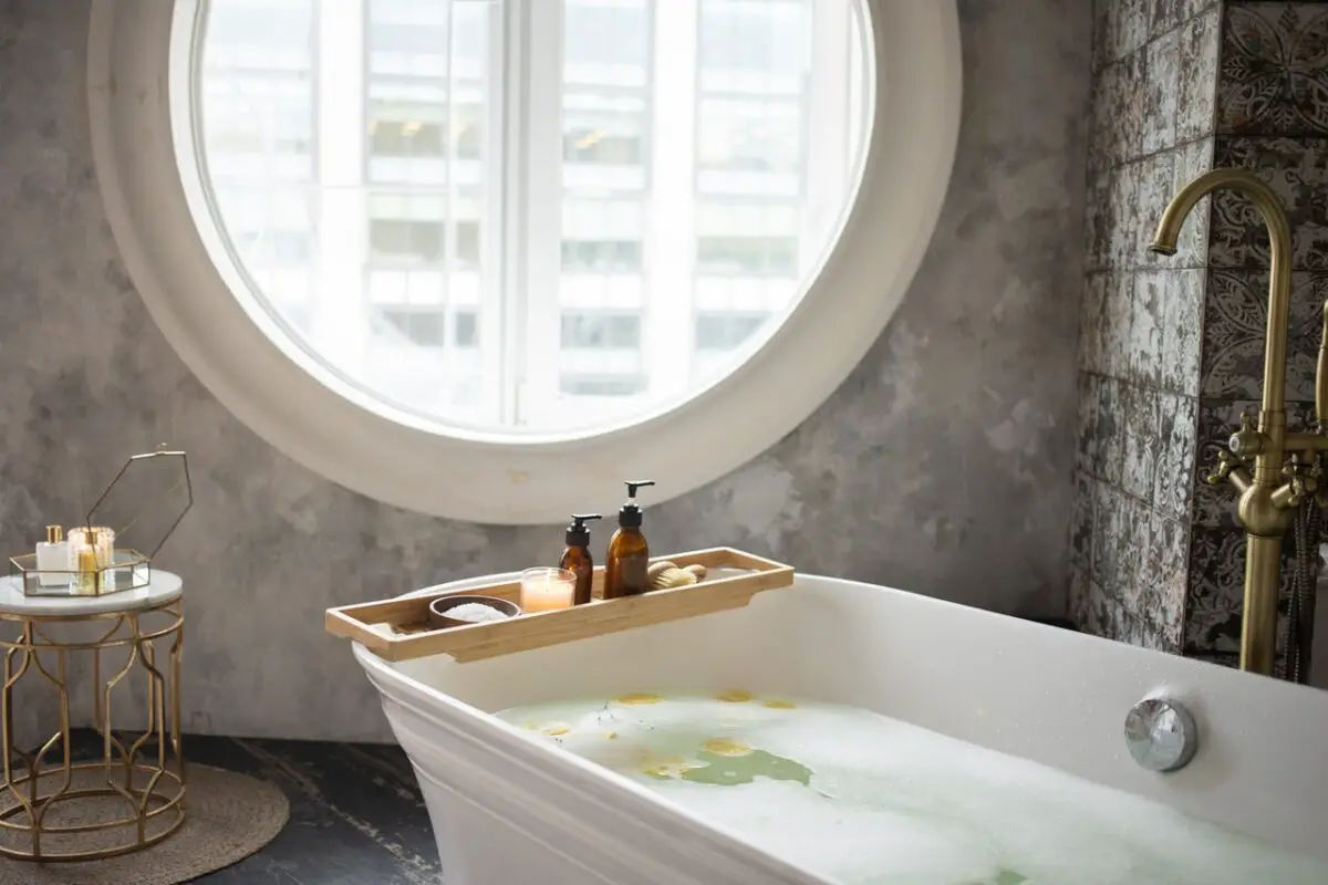 Are Jetted Tubs Out Of Style?