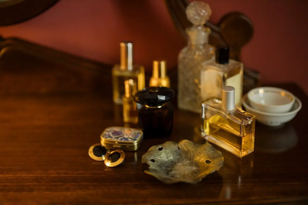 Should Perfume Be Kept In The Dark?